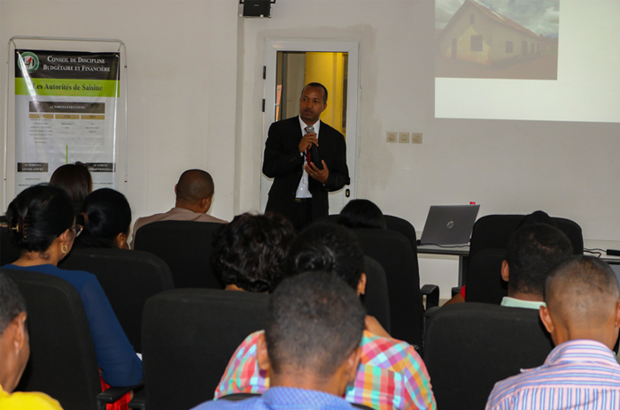 Akon’ny Famelabelaran-kevitra nototosain’ny CDBF teny amin’ny Minisiteran’ny Fampianarana ambony sy ny fikarohana ara-siantifika