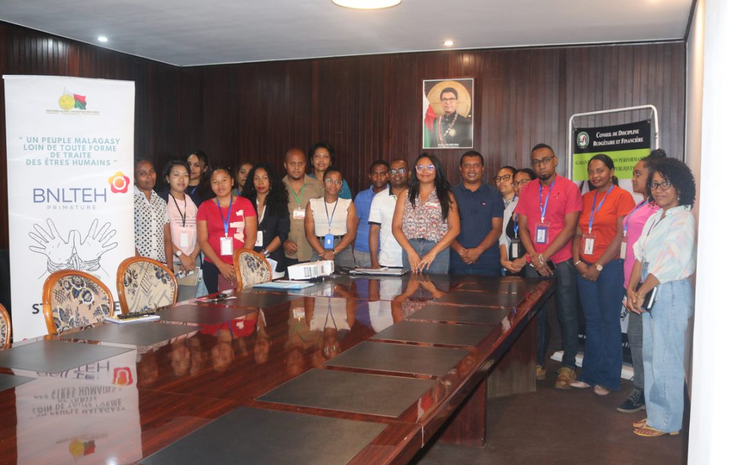 Séance de Sensibilisation du Bureau National de Lutte contre la Traite des Êtres Humains (BNLTEH) auprès du Conseil de Discipline Budgétaire et Financière (CDBF)