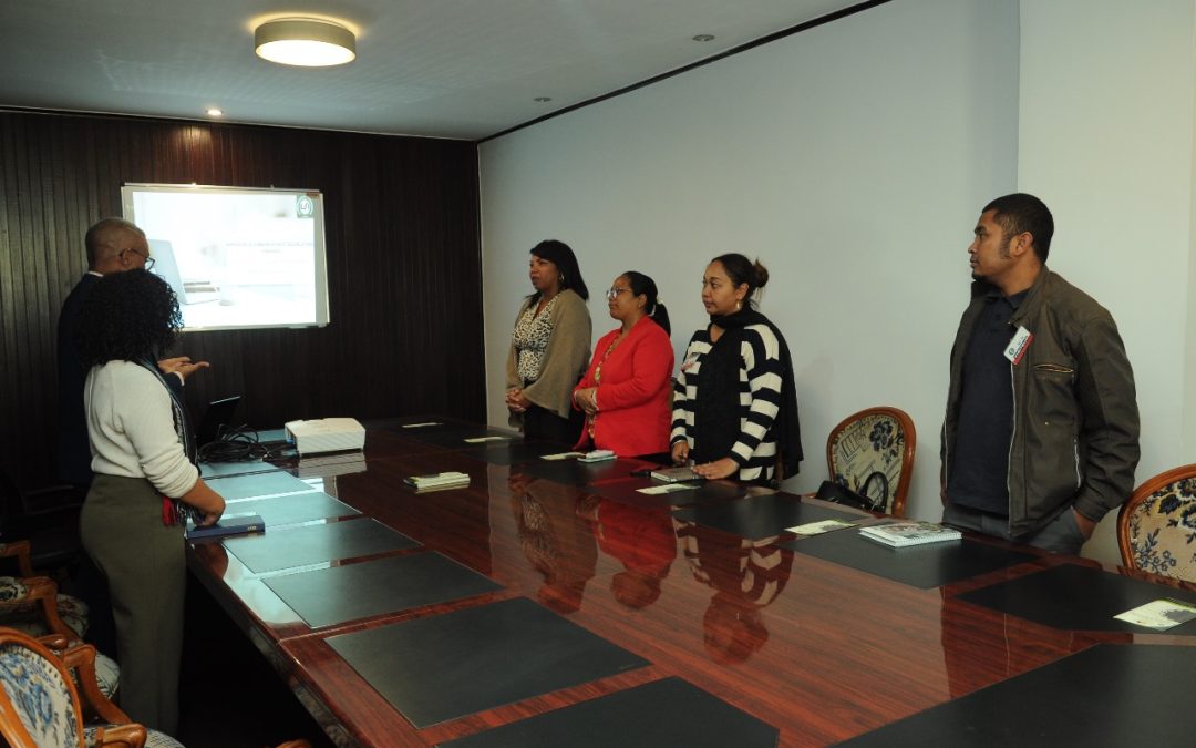 Échange d’expériences enrichissant entre le Conseil de Discipline Budgétaire et Financière et la Direction de la Communication de la Primature