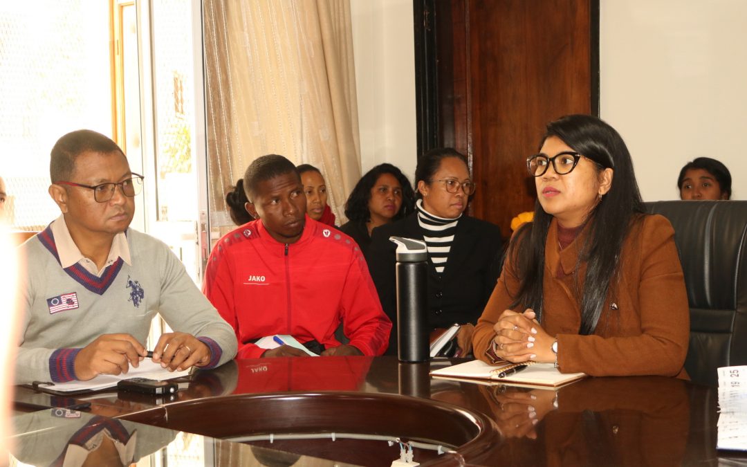 Atelier d&rsquo;information et de sensibilisation des acteurs budgétaires au sein du Ministère de l&rsquo;Environnement et du Développement Durable :« La transparence, clé de la bonne gouvernance financière », affirme le Directeur Administratif et Financier dudit ministère.